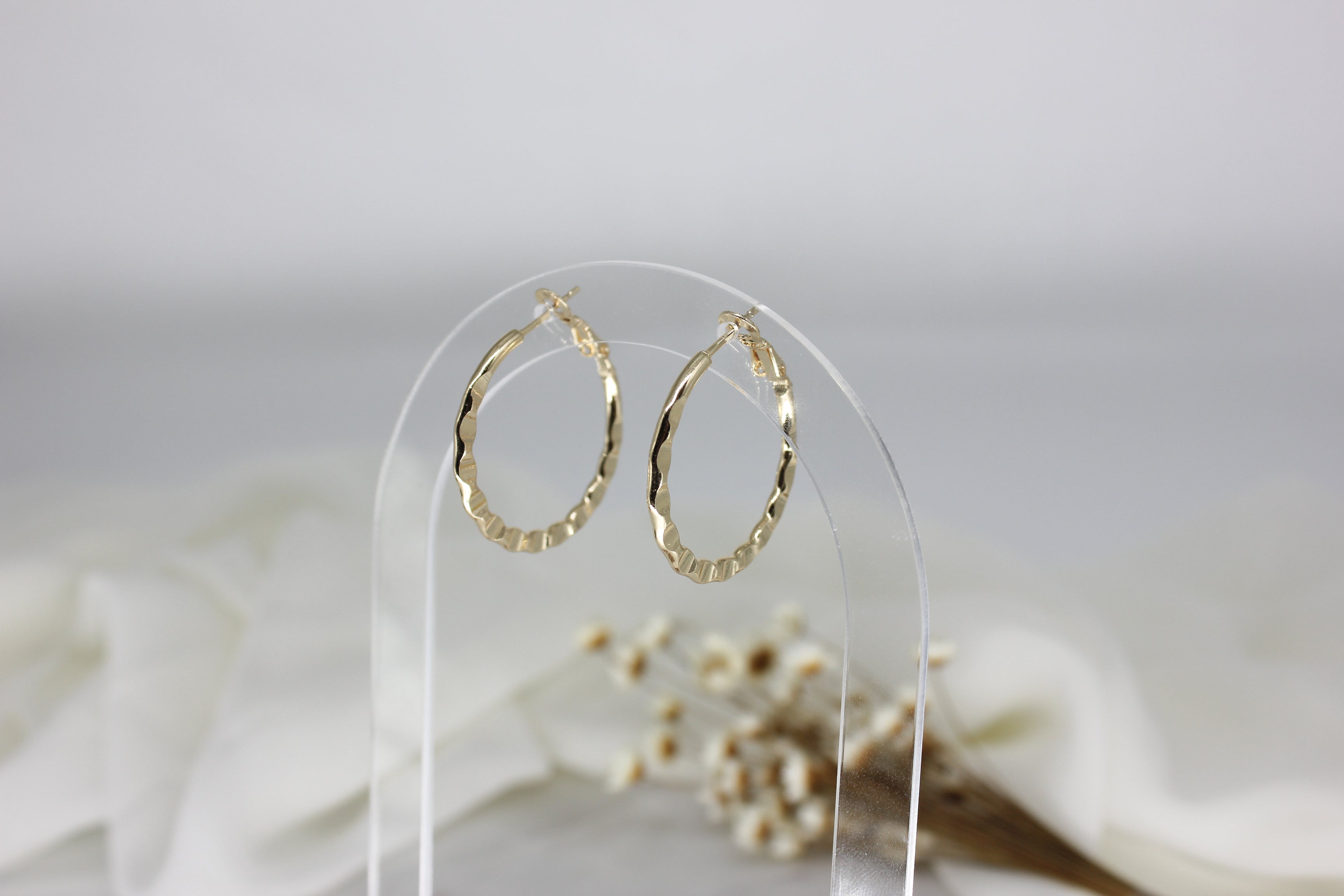 Wavy Hoops