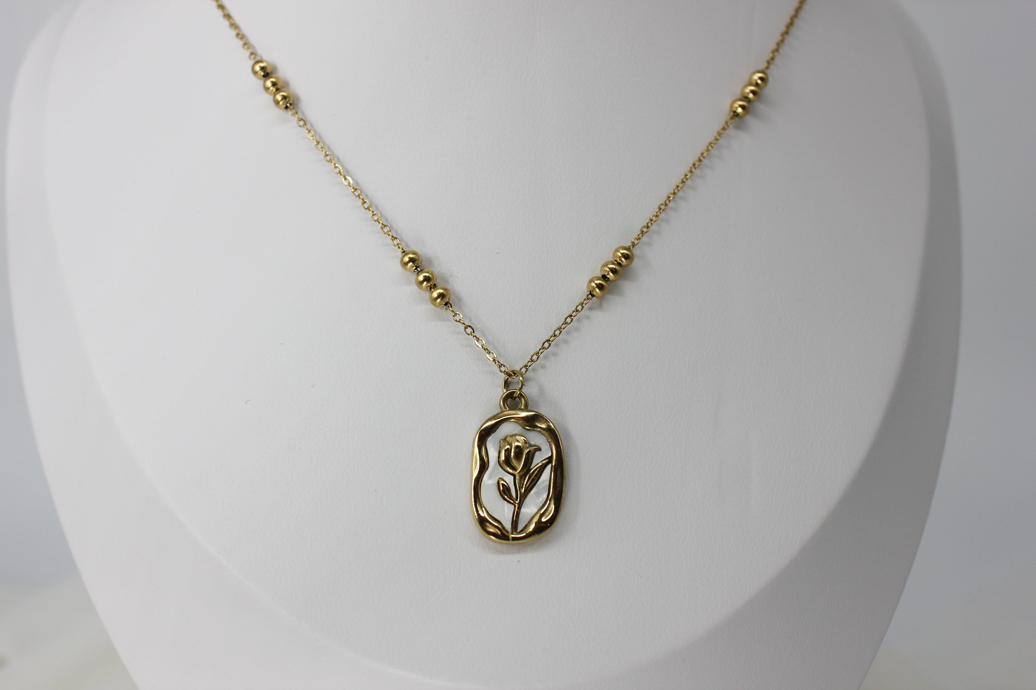 Tulip Necklace