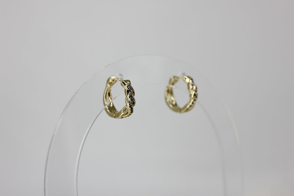 Gold Twist Huggies