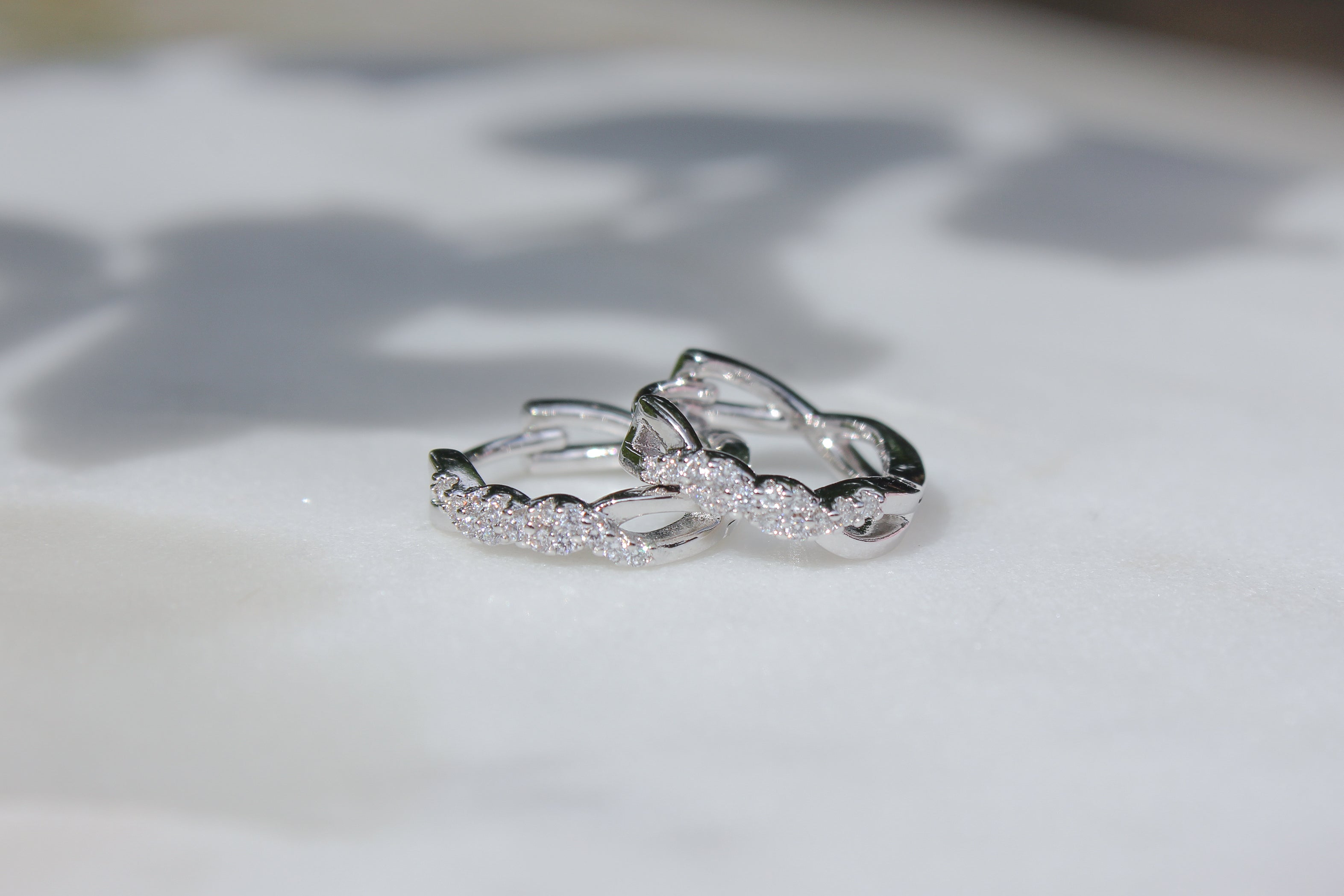 Silver Twist Huggies