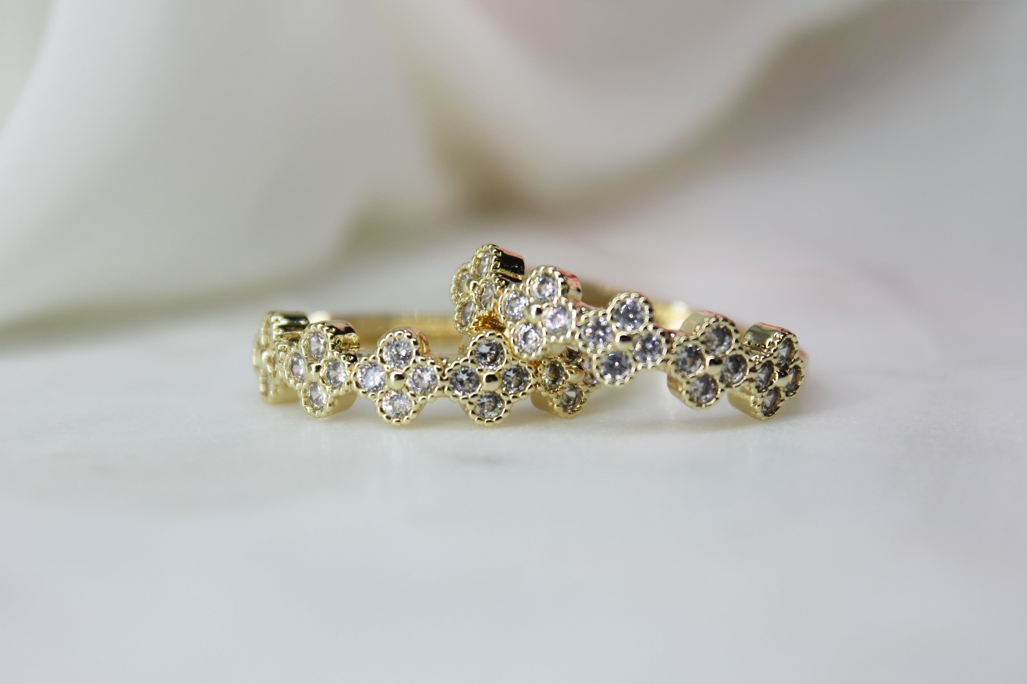 Clover Hoops