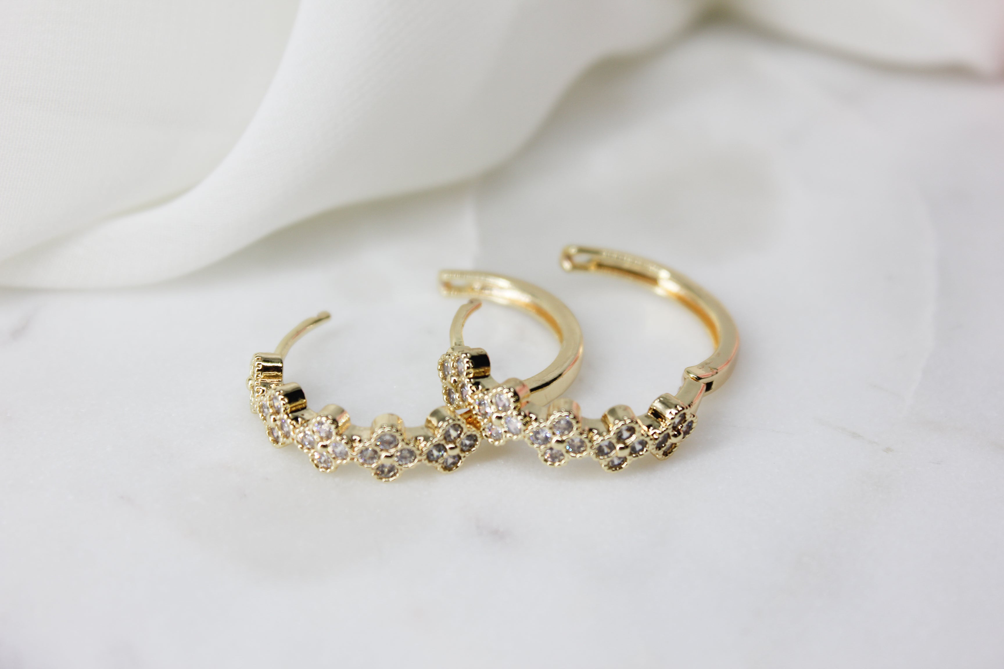 Clover Hoops