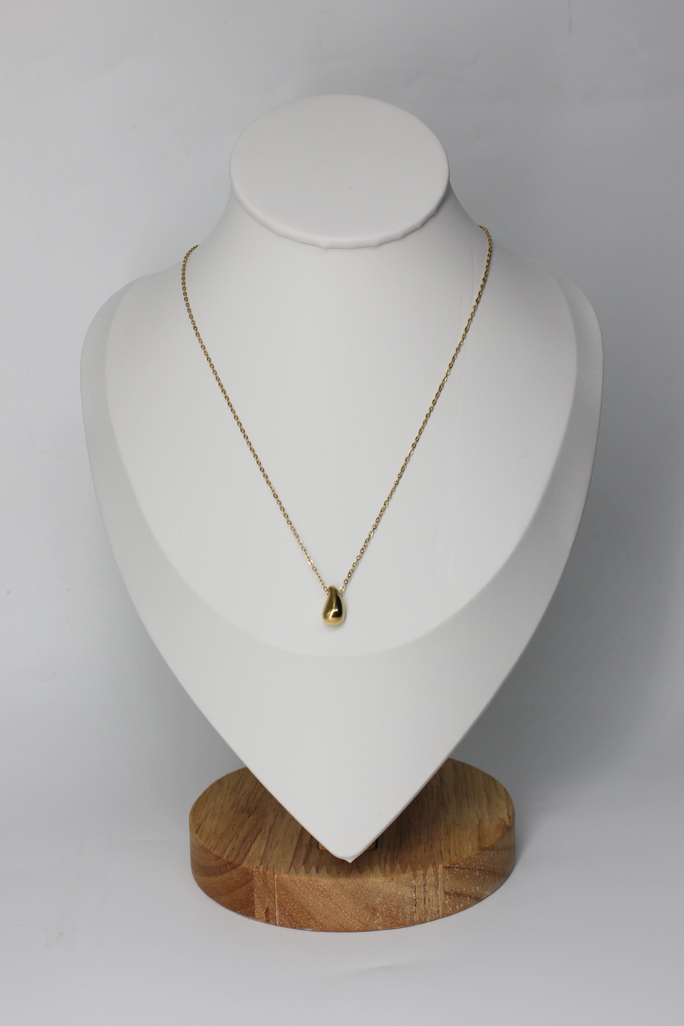 Golden Dewdrop Necklace