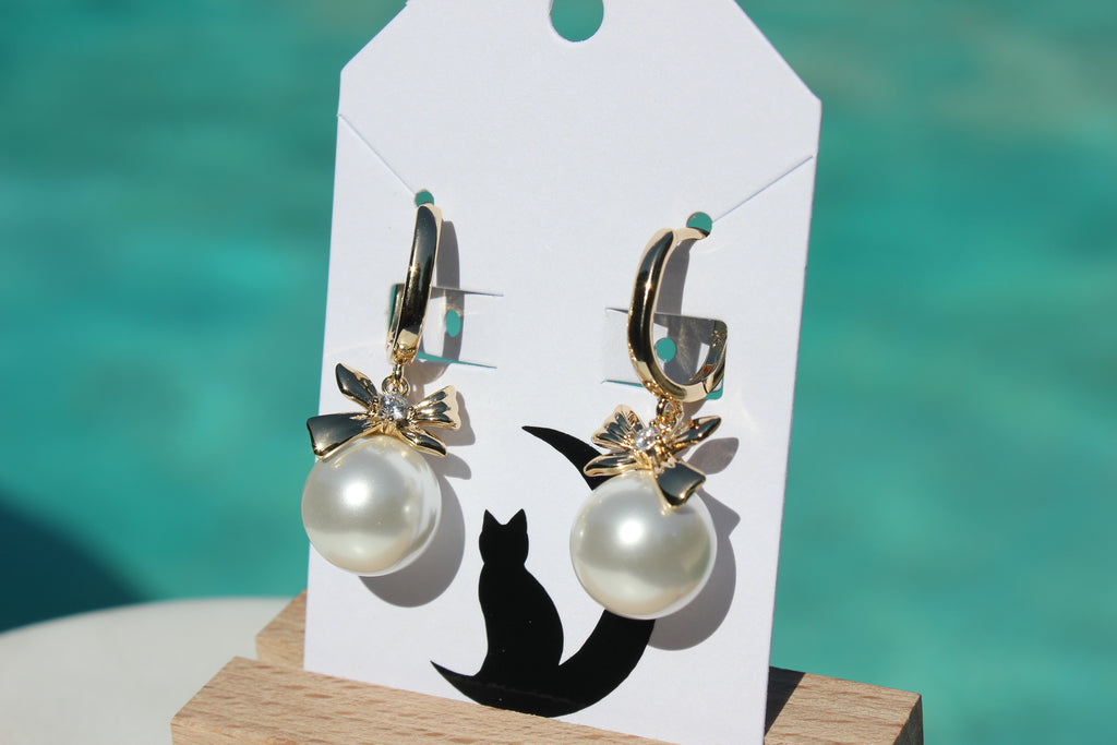 Dangle Pearl Earrings