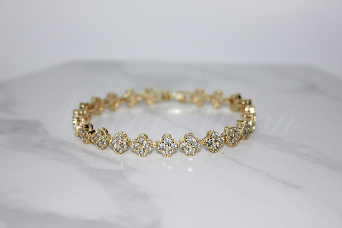 Gold Clover Bracelet